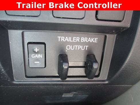 Used 2020 Toyota Tundra SR5 w/ SR5 Upgrade Package image 14