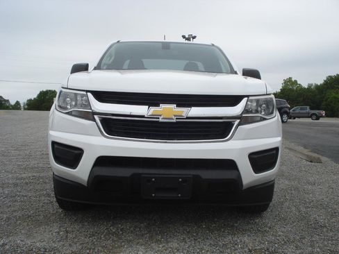 Used 2018 Chevrolet Colorado W/T w/ WT Convenience Package RWD image 3