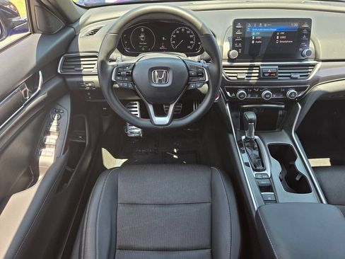 Used 2021 Honda Accord Sport image 12
