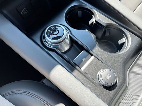 New 2026 Ford Explorer Active AWD/4WD image 18