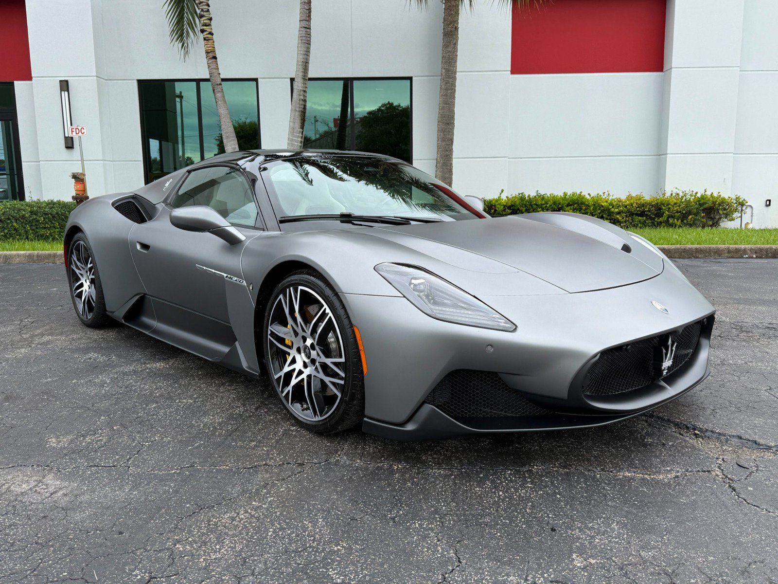 Used 2024 Maserati MC20 Cielo RWD image 9