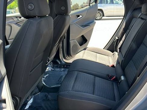 Used 2025 Chevrolet Equinox LT FWD image 19
