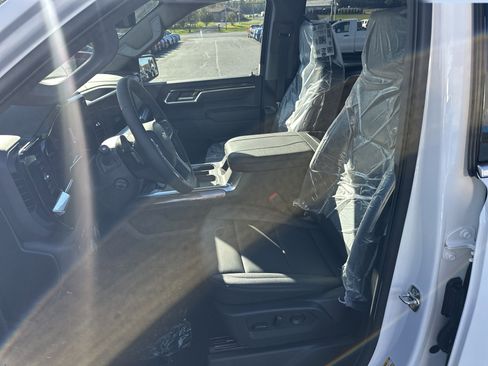 New 2026 Chevrolet Silverado 1500 LTZ w/ Z71 Off-Road Package image 12