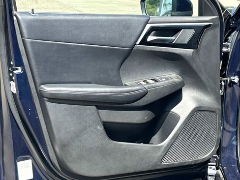 Used 2023 Mitsubishi Outlander SE image 16