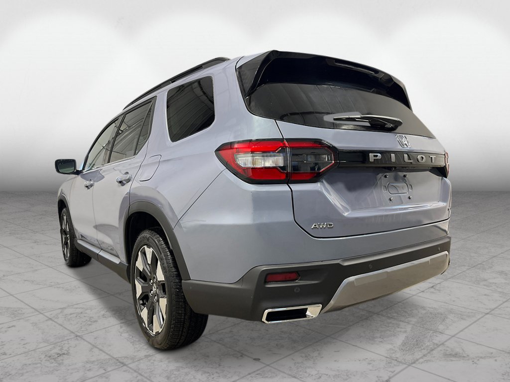 New 2026 Honda Pilot Touring image 3