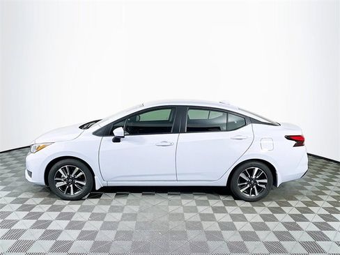 New 2025 Nissan Versa SV w/ Trunk Package image 4