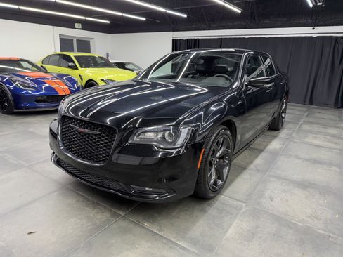 Used 2023 Chrysler 300 S image 1