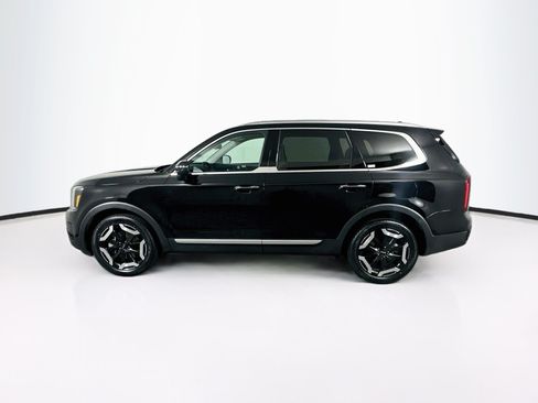 Used 2025 Kia Telluride S FWD image 4