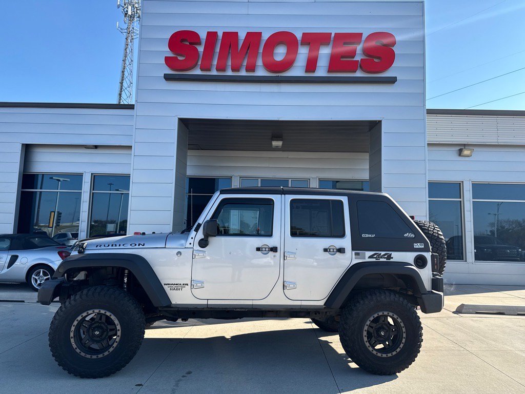 Used 2012 Jeep Wrangler Unlimited Rubicon w/ Max Tow Pkg AWD/4WD image 1