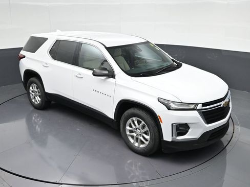 Used 2023 Chevrolet Traverse LS FWD image 20