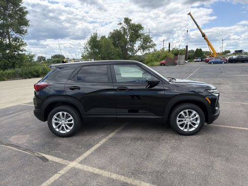New 2026 Chevrolet TrailBlazer LS w/ LS Convenience Package AWD/4WD image 4
