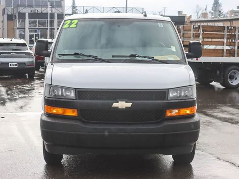 Used 2022 Chevrolet Express 3500 w/ Driver Convenience Package image 6