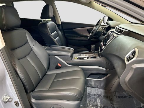 Used 2023 Nissan Murano SV w/ SV Midnight Edition Package image 25