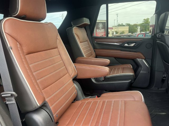 Used 2023 GMC Yukon Denali Ultimate AWD/4WD image 23