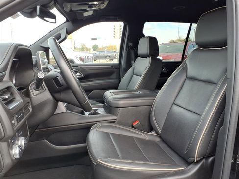 Used 2024 GMC Yukon SLT image 4