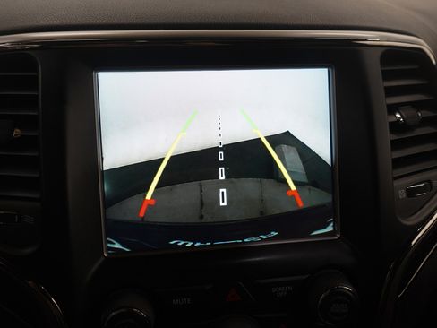 Used 2018 Jeep Grand Cherokee High Altitude image 29