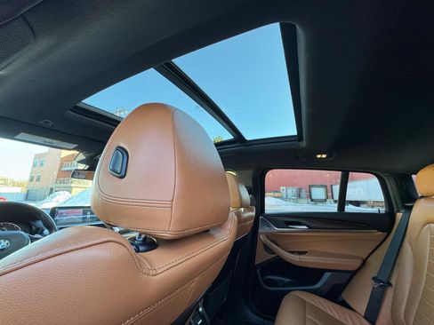 Used 2021 BMW X4 xDrive30i w/ Premium Package image 9