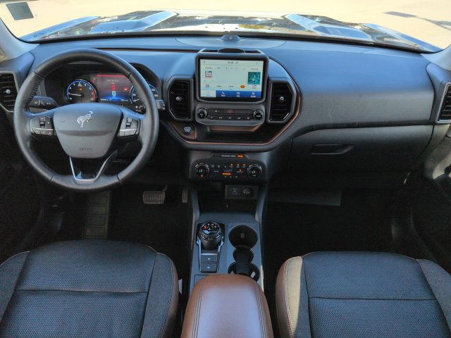 Used 2021 Ford Bronco Sport Outer Banks w/ Outer Banks Package AWD/4WD image 15