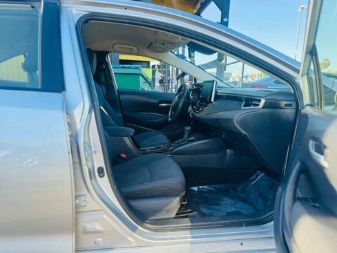Used 2021 Toyota Corolla LE image 16