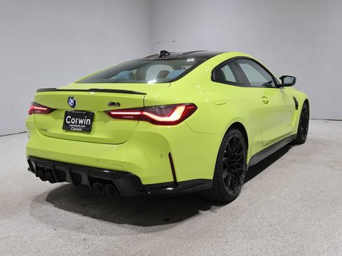 Used 2022 BMW M4 Competition w/ M Carbon Exterior Package RWD image 2