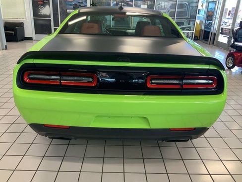 New 2023 Dodge Challenger SRT Hellcat Redeye RWD image 6