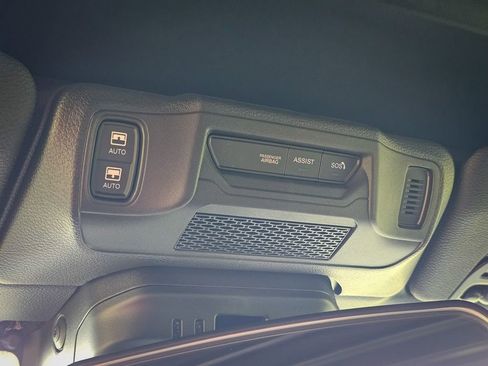 New 2025 Jeep Wrangler Sport S image 24