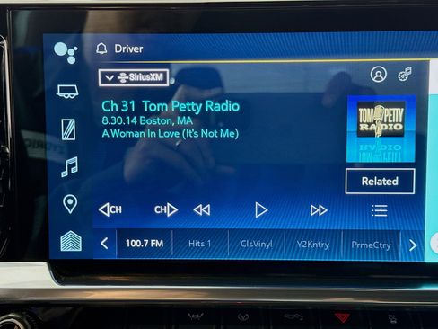 Used 2023 Chevrolet Silverado 1500 RST image 15