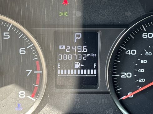 Used 2016 Subaru Impreza 2.0i Premium image 5