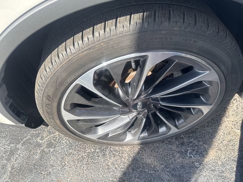 Used 2021 Lincoln Aviator Reserve w/ Equipment Group 202A image 9