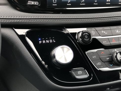 New 2026 Chrysler Pacifica Select image 28