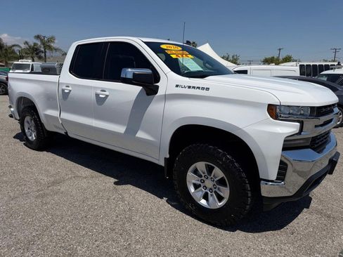 Used 2020 Chevrolet Silverado 1500 LT w/ Fleet Comfort Package AWD/4WD image 3