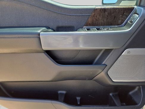 Used 2022 Ford F150 Lariat AWD/4WD image 19