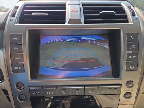 Used 2017 Lexus GX 460 Premium AWD/4WD image 15