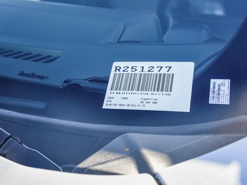 New 2025 Ford Expedition Tremor image 28