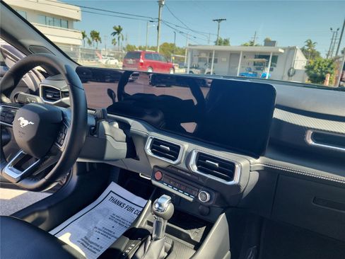 Used 2024 Ford Mustang Premium image 18