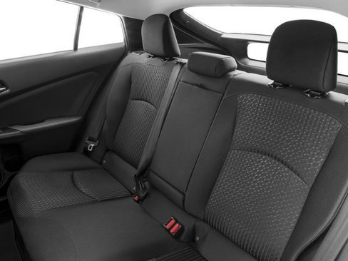 Used 2016 Toyota Prius Four Touring FWD image 17