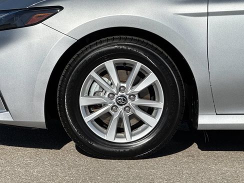 Used 2025 Toyota Camry LE FWD image 30