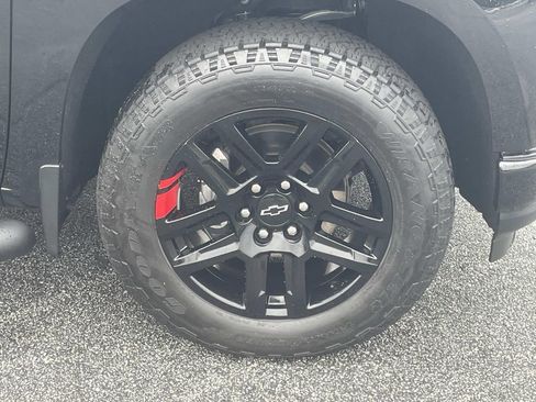 Used 2022 Chevrolet Silverado 1500 RST w/ Redline Edition image 11