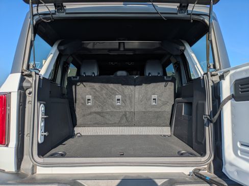 Used 2022 Ford Bronco Wildtrak image 12