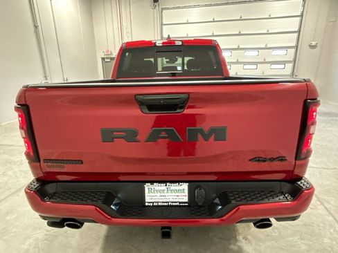 New 2026 RAM 1500 Big Horn AWD/4WD image 7