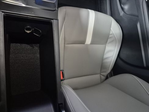 New 2026 Toyota Camry Hybrid image 33