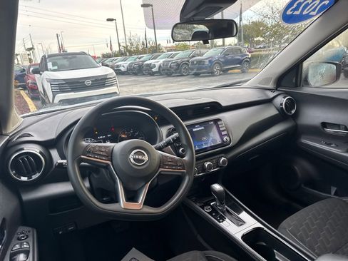 Certified 2023 Nissan Kicks SV image 11