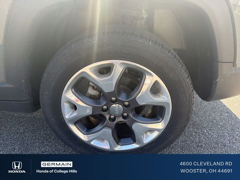 Used 2020 Jeep Compass Limited AWD/4WD image 10
