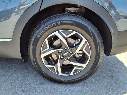 Used 2025 Kia Sportage LX FWD image 25