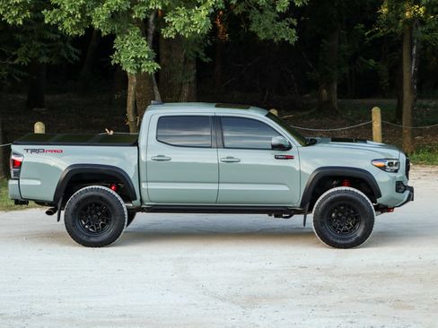 Used 2021 Toyota Tacoma TRD Pro AWD/4WD image 6