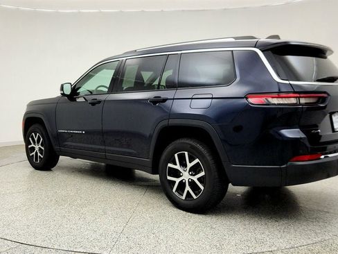 Used 2023 Jeep Grand Cherokee L Limited AWD/4WD image 7