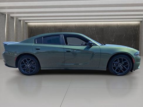 Used 2022 Dodge Charger SXT w/ Blacktop Package RWD image 7