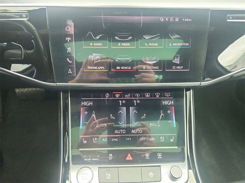 Used 2019 Audi A8 L 3.0T w/ Executive Package image 18