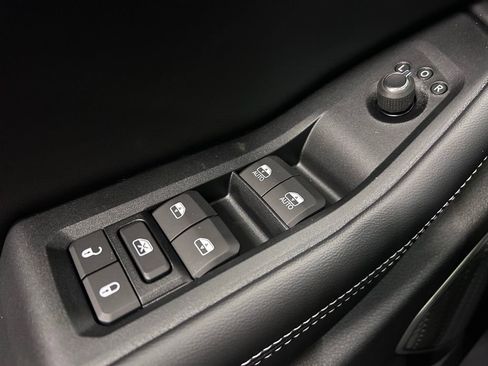 New 2026 Jeep Grand Cherokee L Limited AWD/4WD image 5