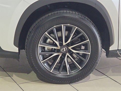 Certified 2025 Lexus NX 250 FWD w/ Accessory Package (Z1) image 8